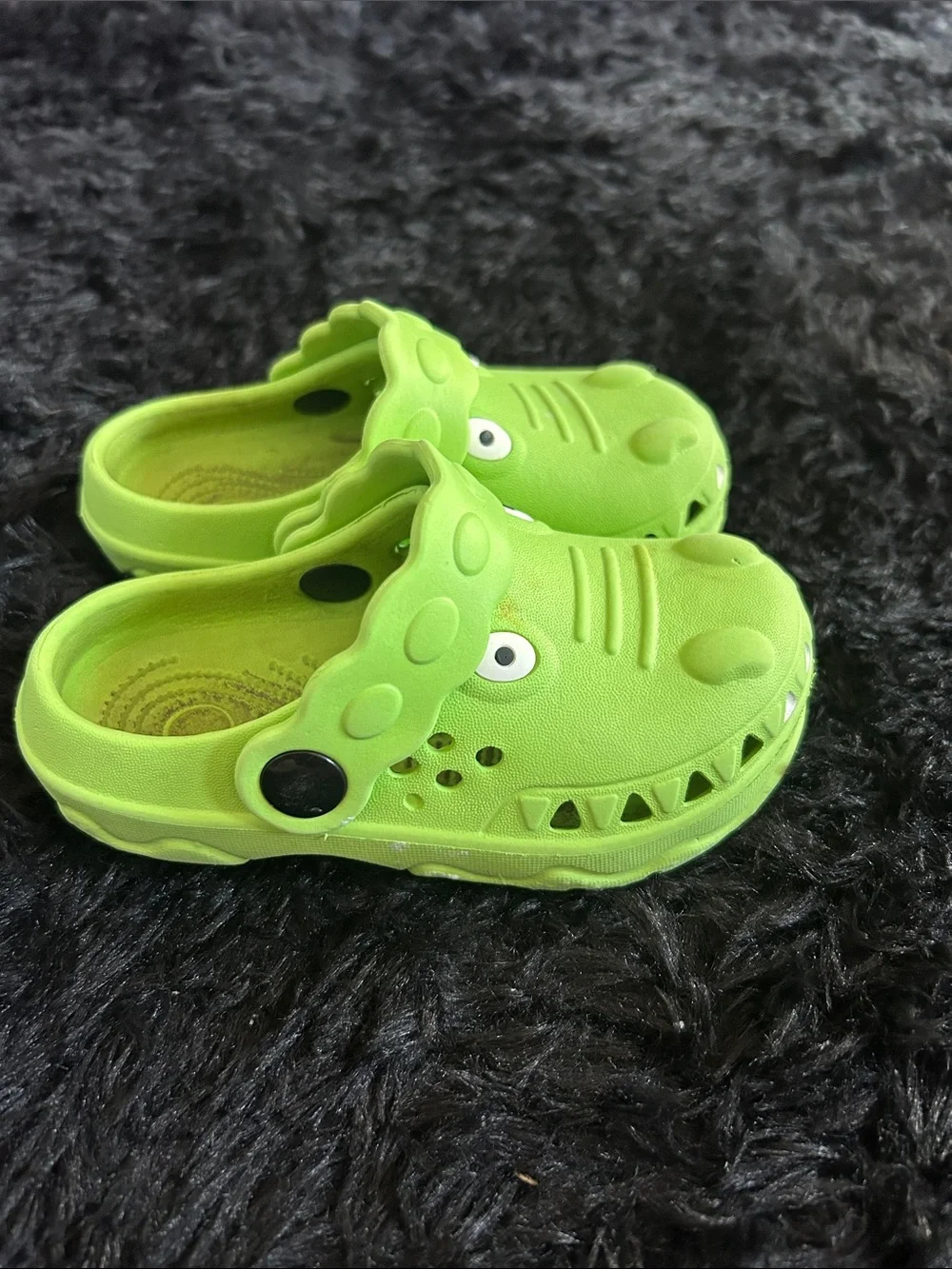 Kids Green Croc-Style Slip-On Shoes - Fun Alligator Design